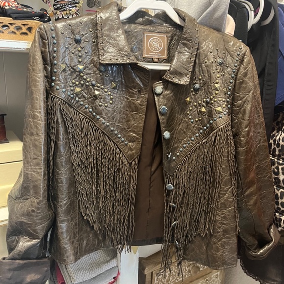 Leather fringe jacket - Picture 10 of 10